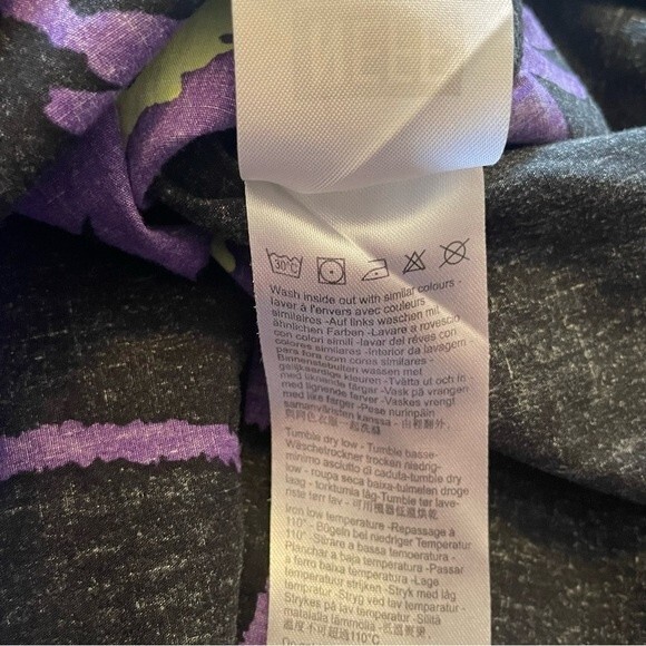 Neff Modern Black Button-Down Shirt with Purple Daisies Flowers, size XL - Picture 5 of 5